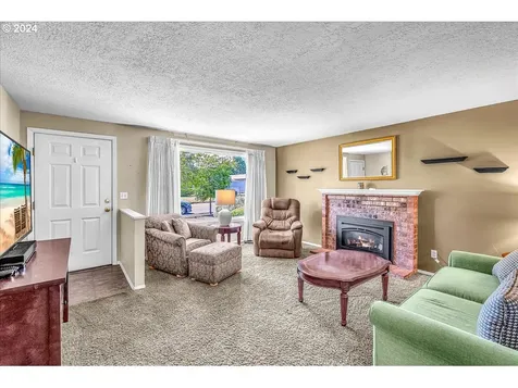 1416 Se 151st Avenue Portland OR 97233
