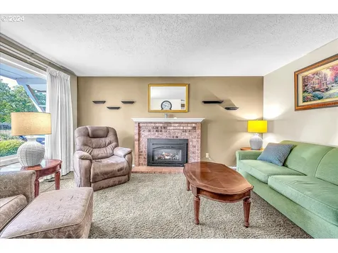 1416 Se 151st Avenue Portland OR 97233