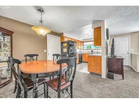 1416 Se 151st Avenue Portland OR 97233