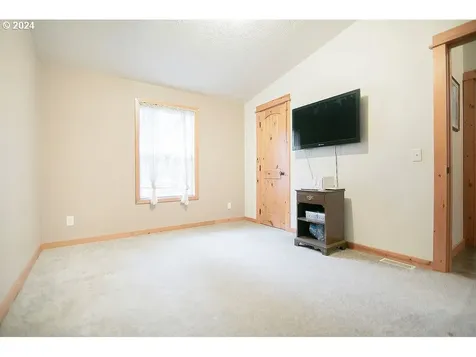 231 Alpha Way Onalaska WA 98570
