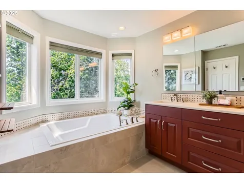 16675 SW Heceta Court Beaverton OR 97007