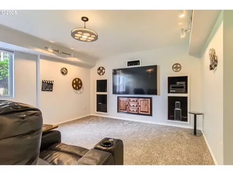 16675 SW Heceta Court Beaverton OR 97007