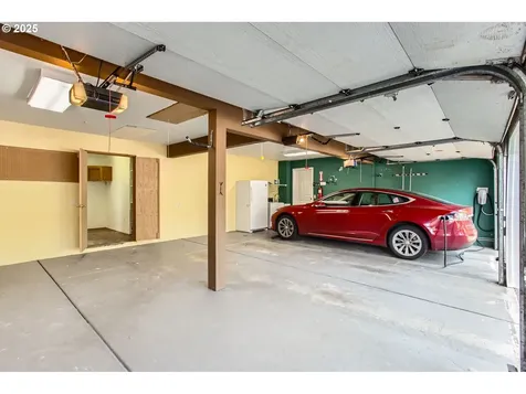 16675 SW Heceta Court Beaverton OR 97007