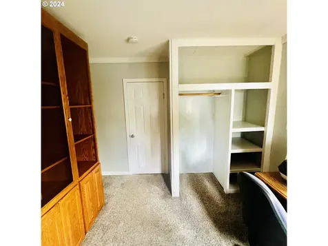1610 12th Avenue Sweet Home OR 97386