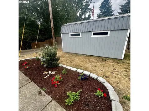 1610 12th Avenue Sweet Home OR 97386