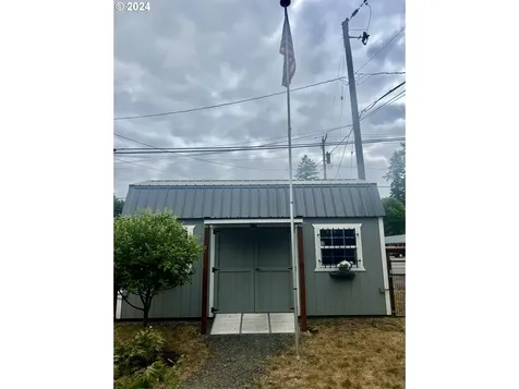 1610 12th Avenue Sweet Home OR 97386
