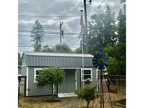 1610 12th Avenue Sweet Home OR 97386