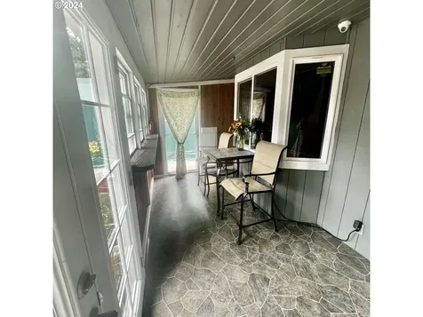 1610 12th Avenue Sweet Home OR 97386