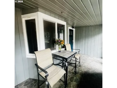 1610 12th Avenue Sweet Home OR 97386