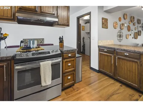 20388 SW Boones Ferry Road Tualatin OR 97062