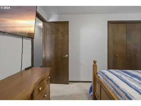 20388 SW Boones Ferry Road Tualatin OR 97062