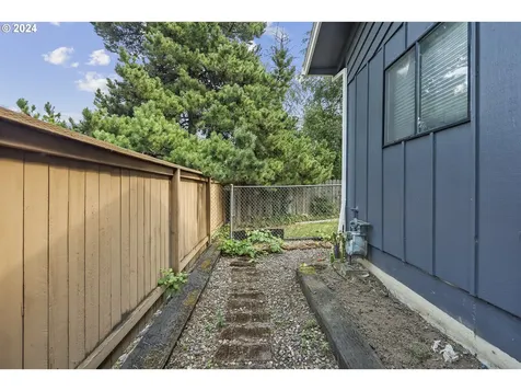 20388 SW Boones Ferry Road Tualatin OR 97062