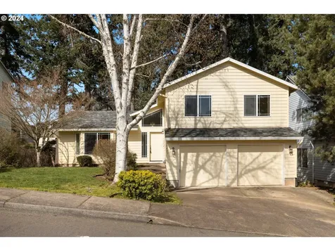 17437 Wake Robin Circle Oregon City OR 97045