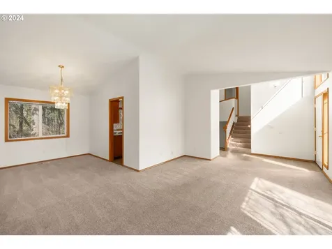 17437 Wake Robin Circle Oregon City OR 97045