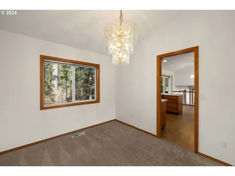 17437 Wake Robin Circle Oregon City OR 97045
