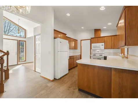 17437 Wake Robin Circle Oregon City OR 97045