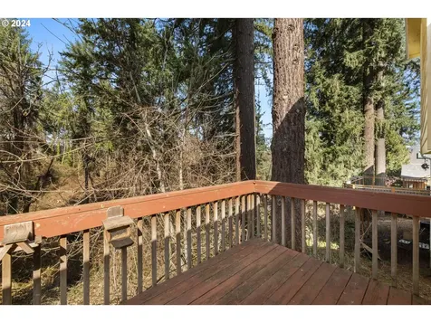 17437 Wake Robin Circle Oregon City OR 97045