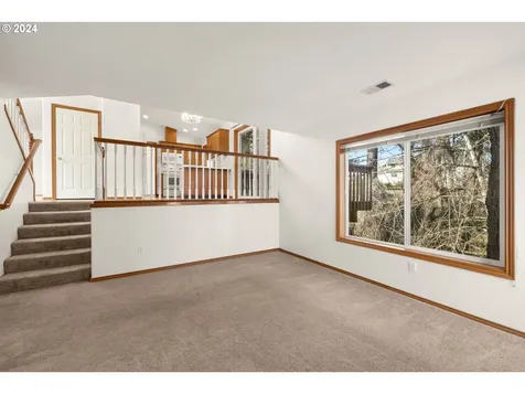 17437 Wake Robin Circle Oregon City OR 97045