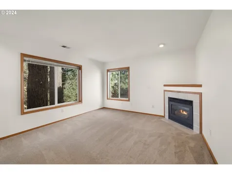 17437 Wake Robin Circle Oregon City OR 97045