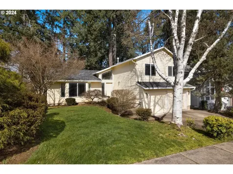 17437 Wake Robin Circle Oregon City OR 97045