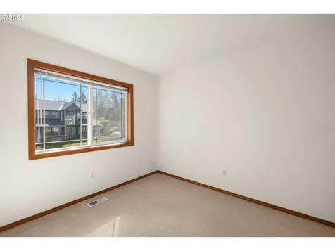17437 Wake Robin Circle Oregon City OR 97045