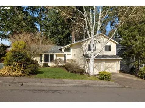 17437 Wake Robin Circle Oregon City OR 97045