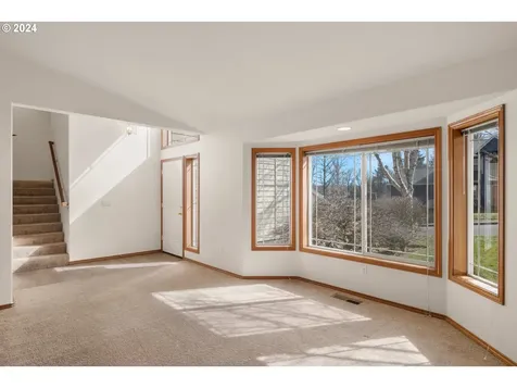 17437 Wake Robin Circle Oregon City OR 97045