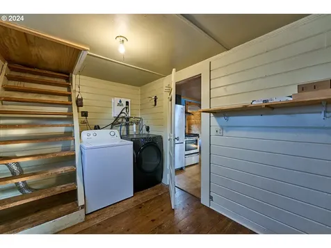 113 N Holmes Street Enterprise OR 97828