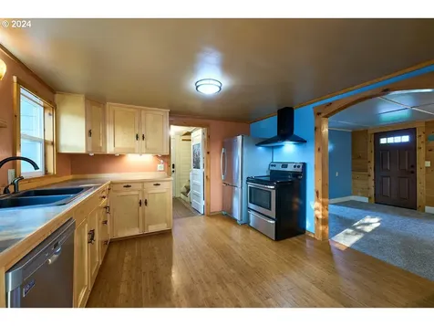 113 N Holmes Street Enterprise OR 97828