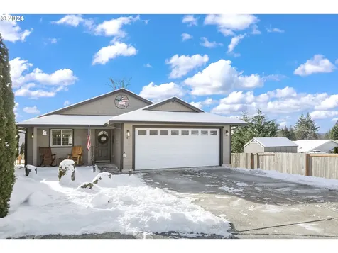 43 Ziesman Court Kalama WA 98625