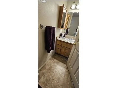 297 Roberts Creek Road Roseburg OR 97471