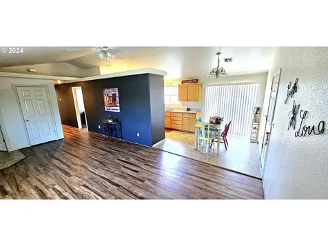 297 Roberts Creek Road Roseburg OR 97471