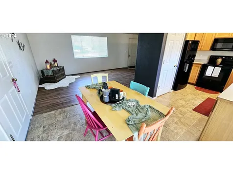 297 Roberts Creek Road Roseburg OR 97471