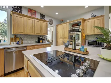 160 Melba Lane Woodland WA 98674