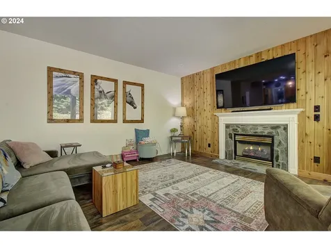 160 Melba Lane Woodland WA 98674
