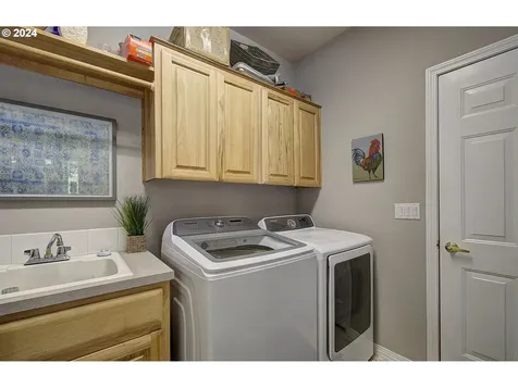 160 Melba Lane Woodland WA 98674