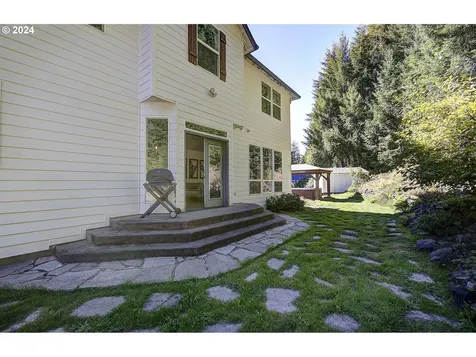 160 Melba Lane Woodland WA 98674