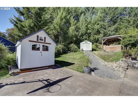 160 Melba Lane Woodland WA 98674