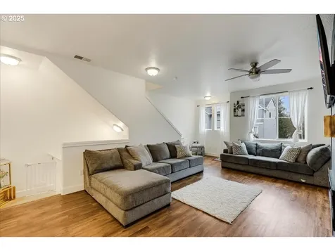 18330 Tickle Creek Avenue Sandy OR 97055