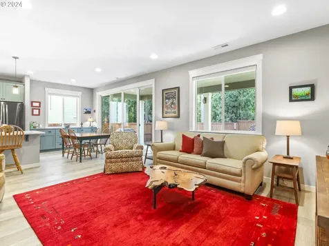 1727 Ne 15th Avenue Canby OR 97013