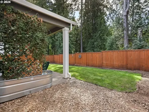 1727 Ne 15th Avenue Canby OR 97013
