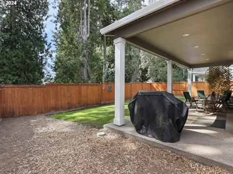 1727 Ne 15th Avenue Canby OR 97013