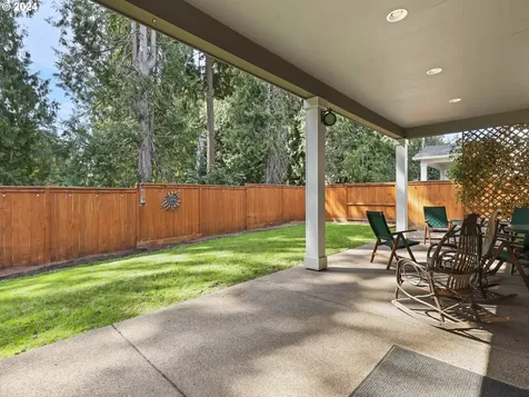 1727 Ne 15th Avenue Canby OR 97013