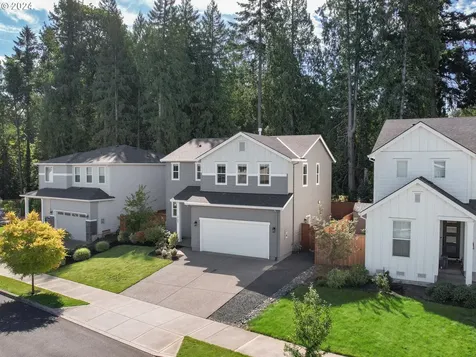 1727 Ne 15th Avenue Canby OR 97013