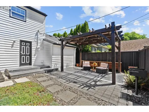 6327 Ne 26th Avenue Portland OR 97211