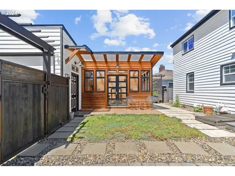 6327 Ne 26th Avenue Portland OR 97211