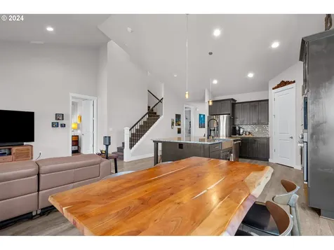 8901 N Hargrave Street Camas WA 98607