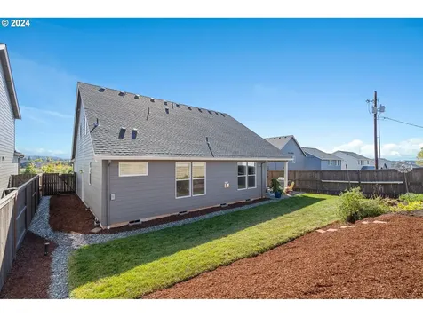 8901 N Hargrave Street Camas WA 98607