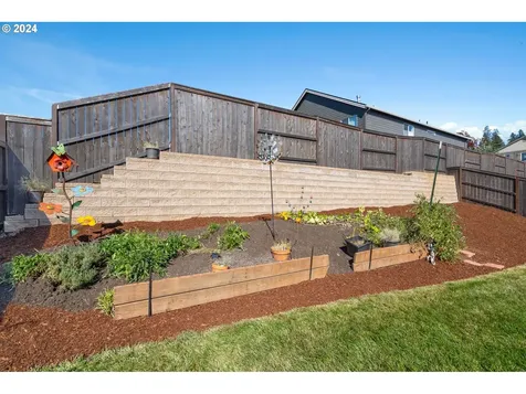 8901 N Hargrave Street Camas WA 98607