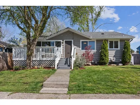 6855 N Rochester Street Portland OR 97203